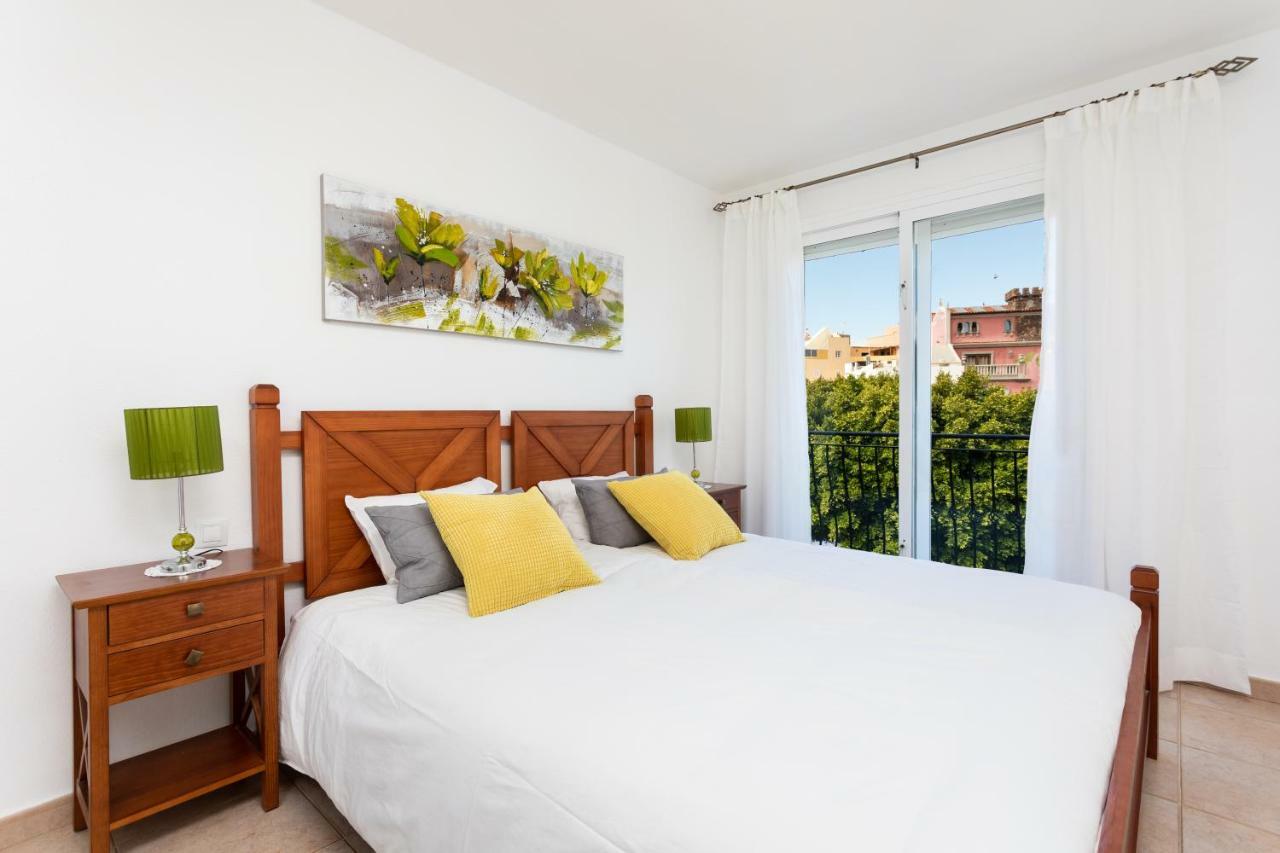 Alcala Plaza Apartment Exterior photo